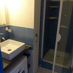 Salle de bain, appartement des rôches bleues
